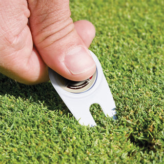 Fairway Golf Divot Repairer with Marker (White/Grey) — Feature