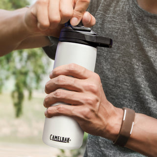 CamelBak Chute Mag Vacuum Bottle - 600ml (White) — Feature