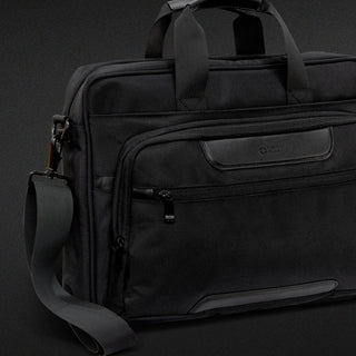 Swiss Peak Voyager Laptop Bag (Black) — Feature