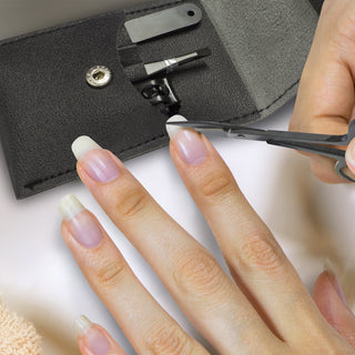 Flint Manicure Set (Black) — Feature