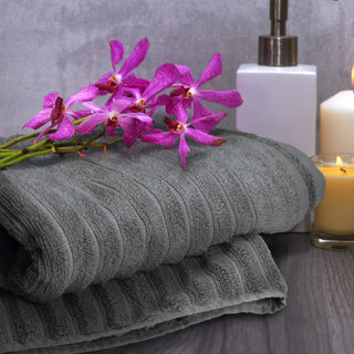 Reef Luxury Towel (Olive) — Feature