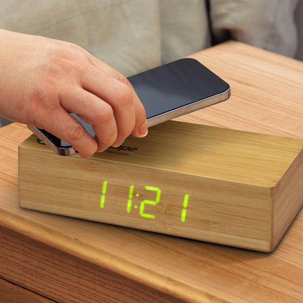 Quartz Wireless Charging Clock (Natural)