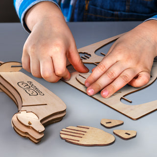 BRANDCRAFT Dog Wooden Model (Natural) — Feature