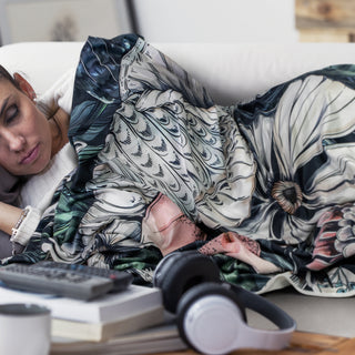 Ember Full Colour Blanket (White) — Feature