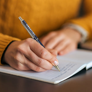 Paladin Pen (Navy) — Feature