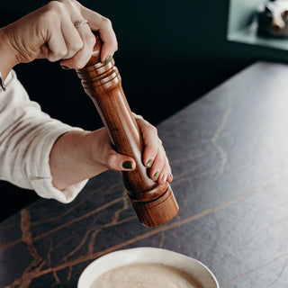 Keepsake Pepper Mill (Natural) — Feature