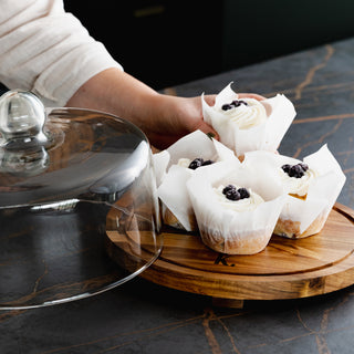 Keepsake Cake Display (Natural) — Feature