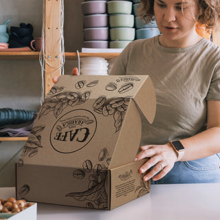 Vault Die Cut Box with Locking Lid - 300x225x113mm (Natural/Natural) — Feature