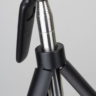 Vector Selfie Stick Tripod (Black) — Detail