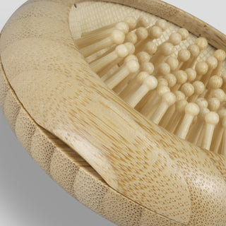 NATURA Bamboo Brush and Mirror (Natural) — Detail