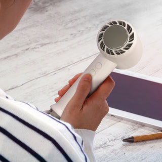 Zephyr Personal Cooling Fan (White) — Feature