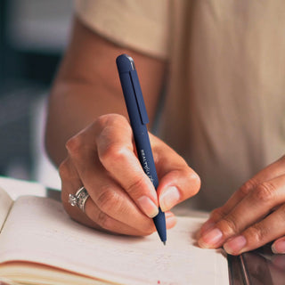 SPICE Folk Pen (Gunmetal) — Feature