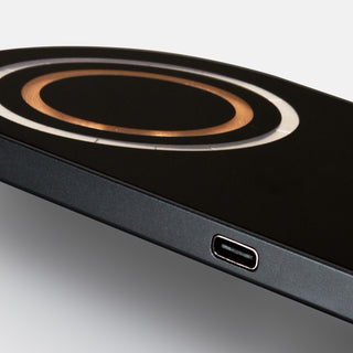INGENIO Arc Dual Wireless Charger (Gunmetal/Black) — Detail