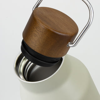 Keepsake Vacuum Drink Bottle (Ecru) — Detail