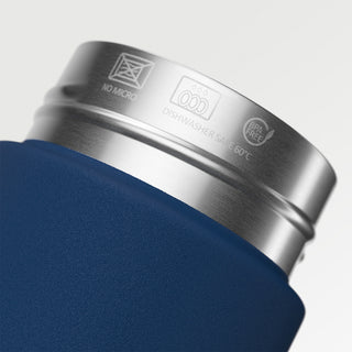 Ocean Bottle Original Vacuum Bottle (Fire Red) — Detail