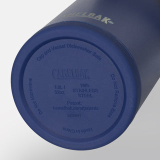 CamelBak Thrive Chug Vacuum Bottle - 1L (Black) — Detail