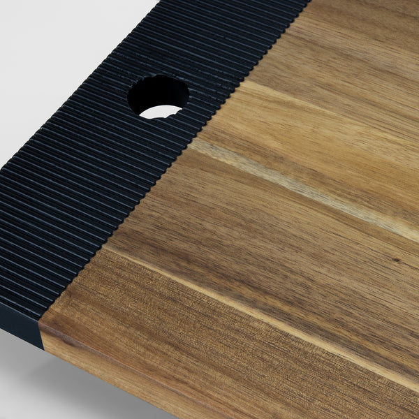 Keepsake Noir Serving Board (Black/Natural)