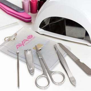 Luxe Vinyl Manicure Set (Clear) — Feature
